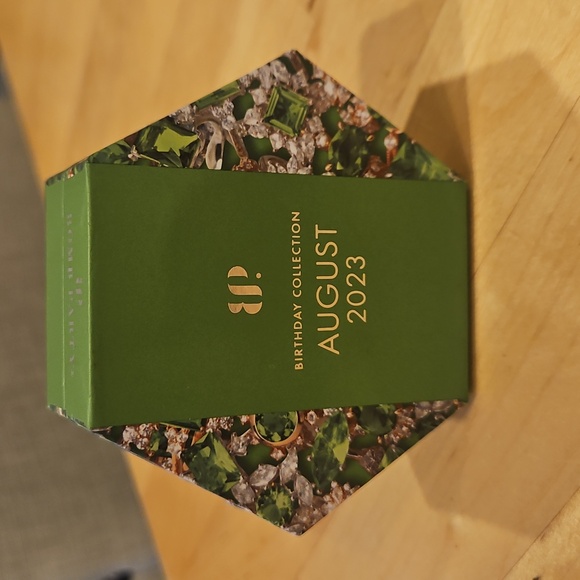 BOMB PARTY PERIDOT Stud Earrings - Picture 3 of 6